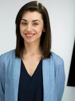 allegra-headshot101594
